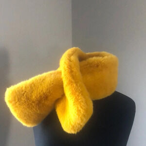 Faux Furr Yellow‎ Scarf